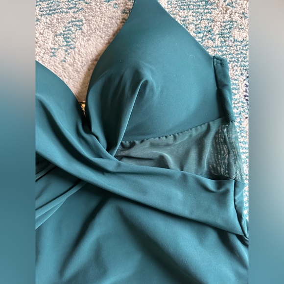 Jets One Piece Swimsuit - Picture 3 of 15